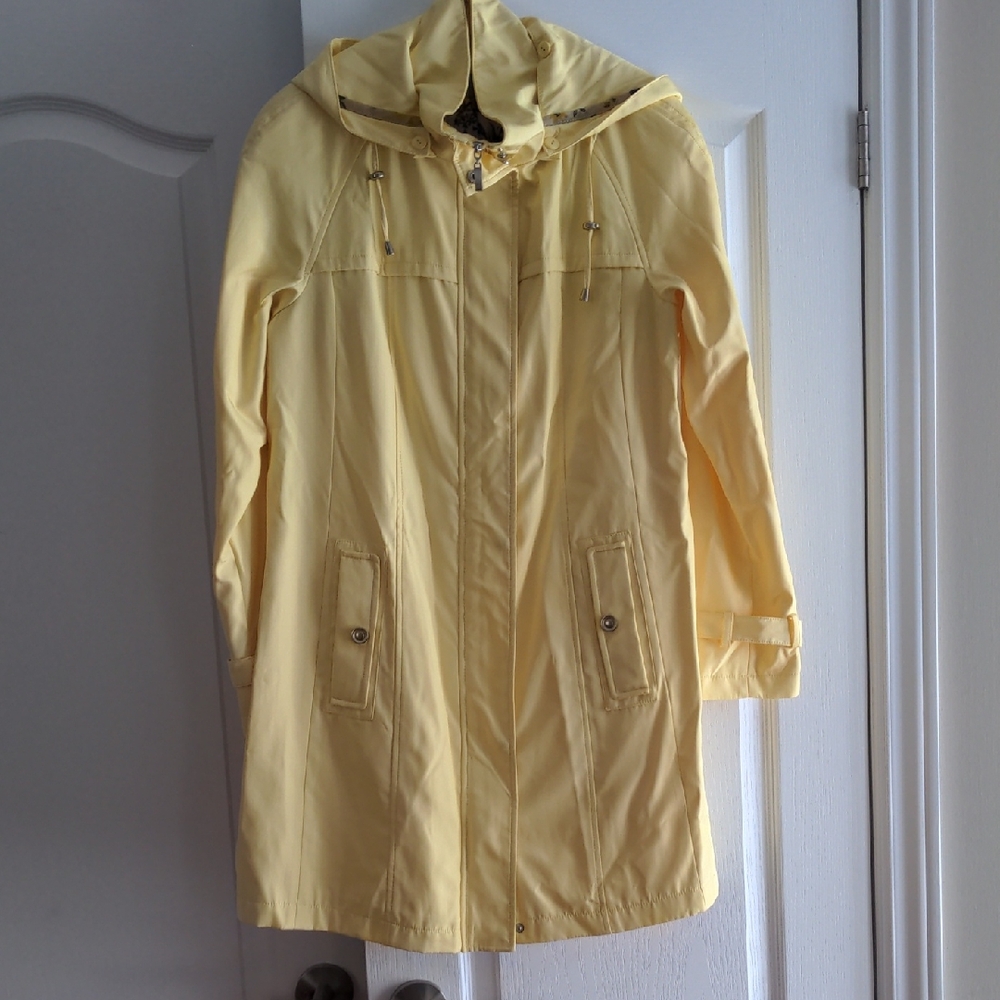 Women's Yellow Hooded Jacket